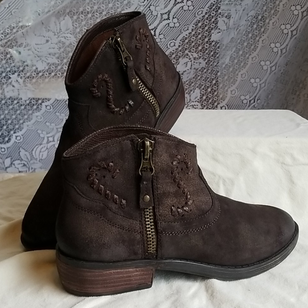 NiB Otot ankle boots